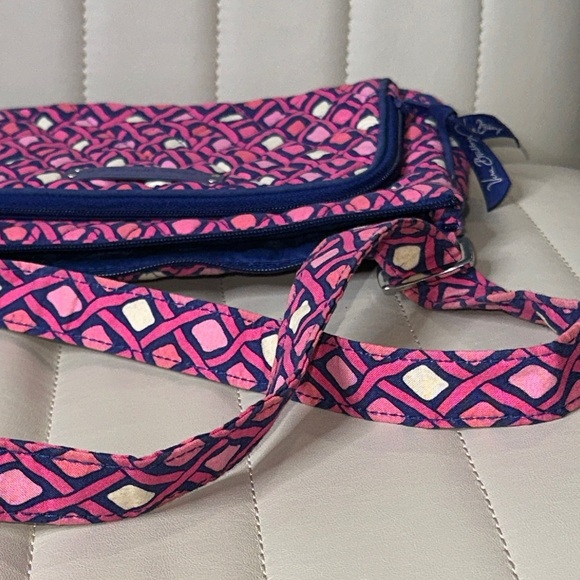 Vera Bradley Katalina Pink Diamonds Breast Cancer Bag Iconic Little Hipster EUC - Picture 12 of 12
